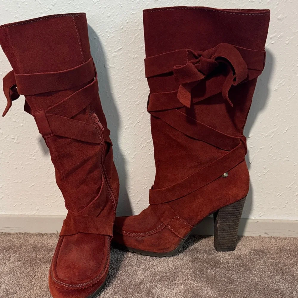 Calvin Klein Jeans Rust Heeled Boots - Picture 2 of 5